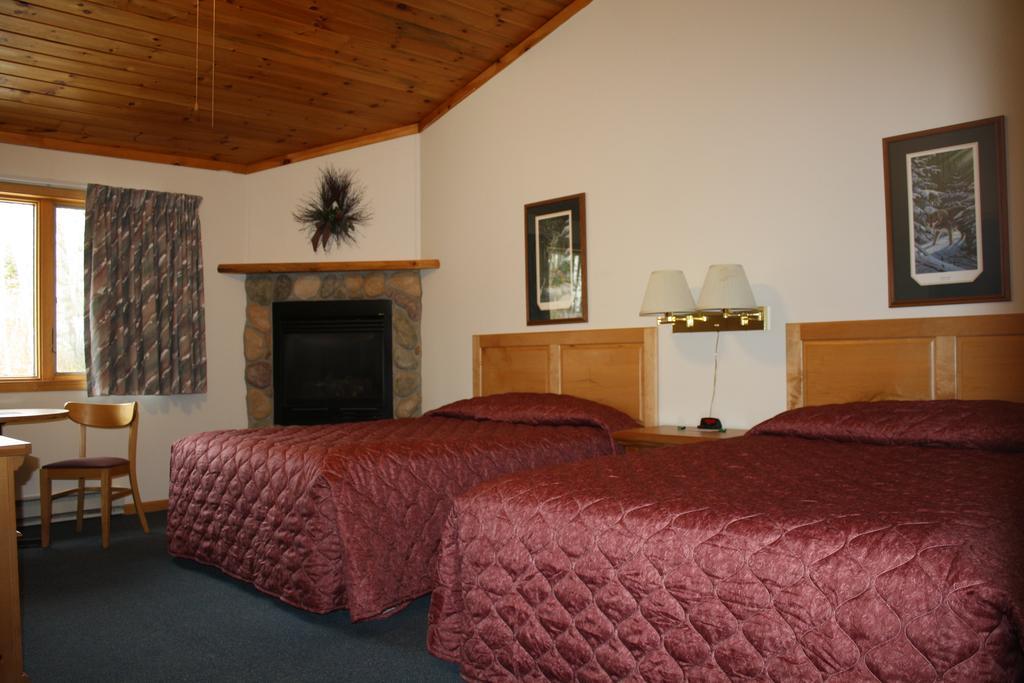 Superior Ridge Resort Motel Schroeder Zewnętrze zdjęcie