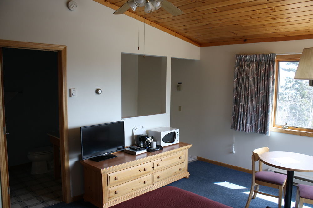 Superior Ridge Resort Motel Schroeder Zewnętrze zdjęcie