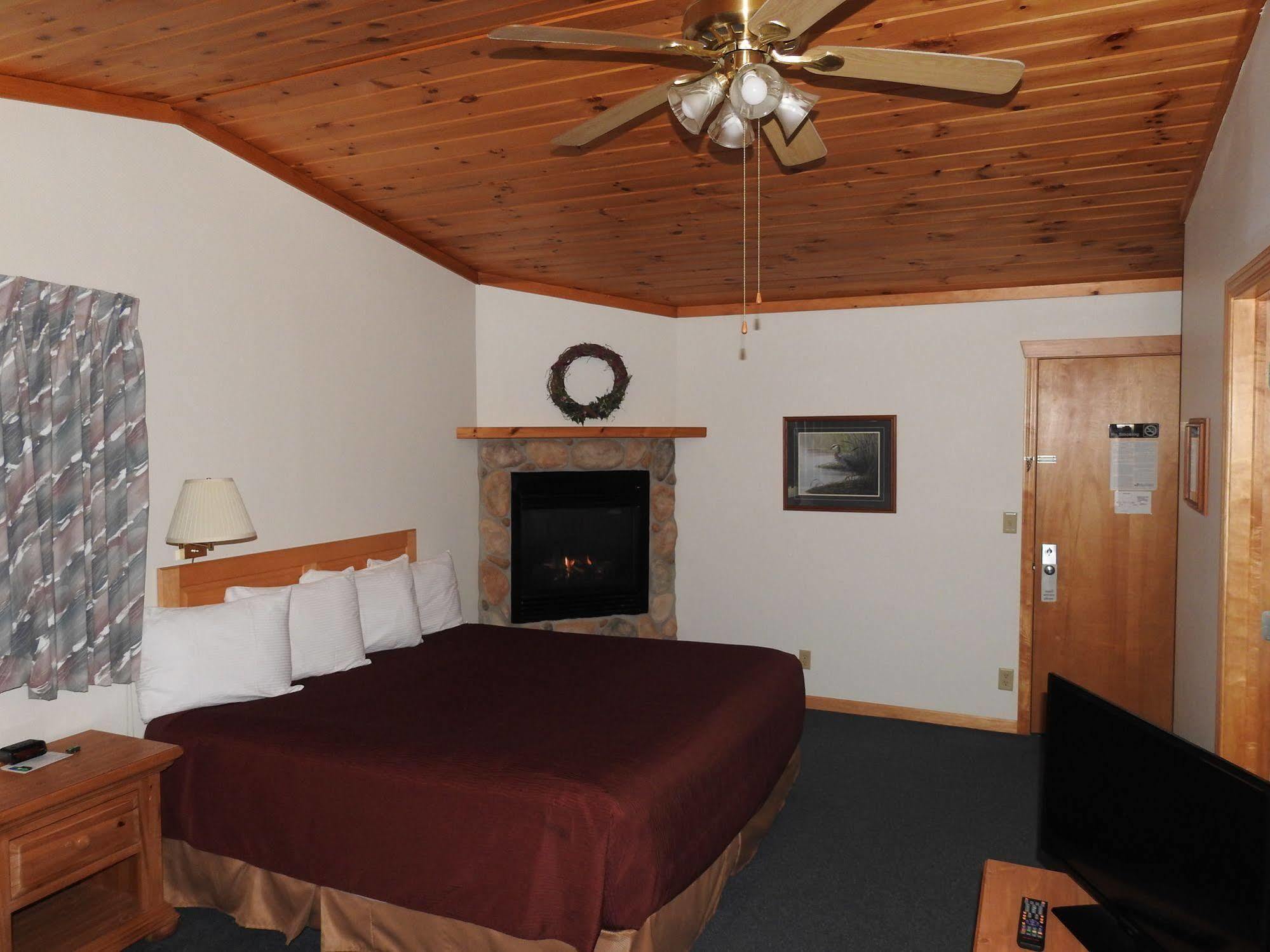Superior Ridge Resort Motel Schroeder Zewnętrze zdjęcie