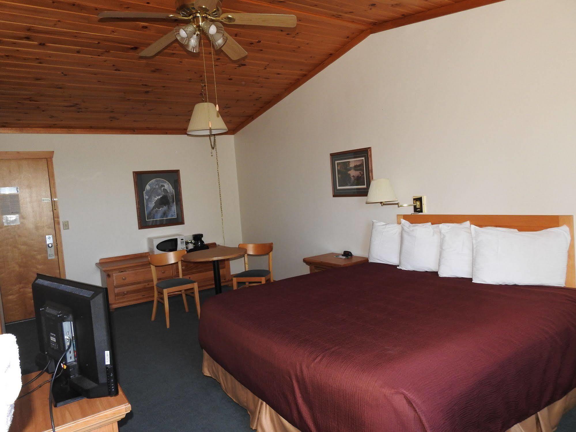Superior Ridge Resort Motel Schroeder Zewnętrze zdjęcie